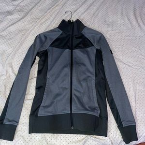 Northface, Size Small, Color Gray